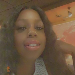 Meet your Posher, Andreanna